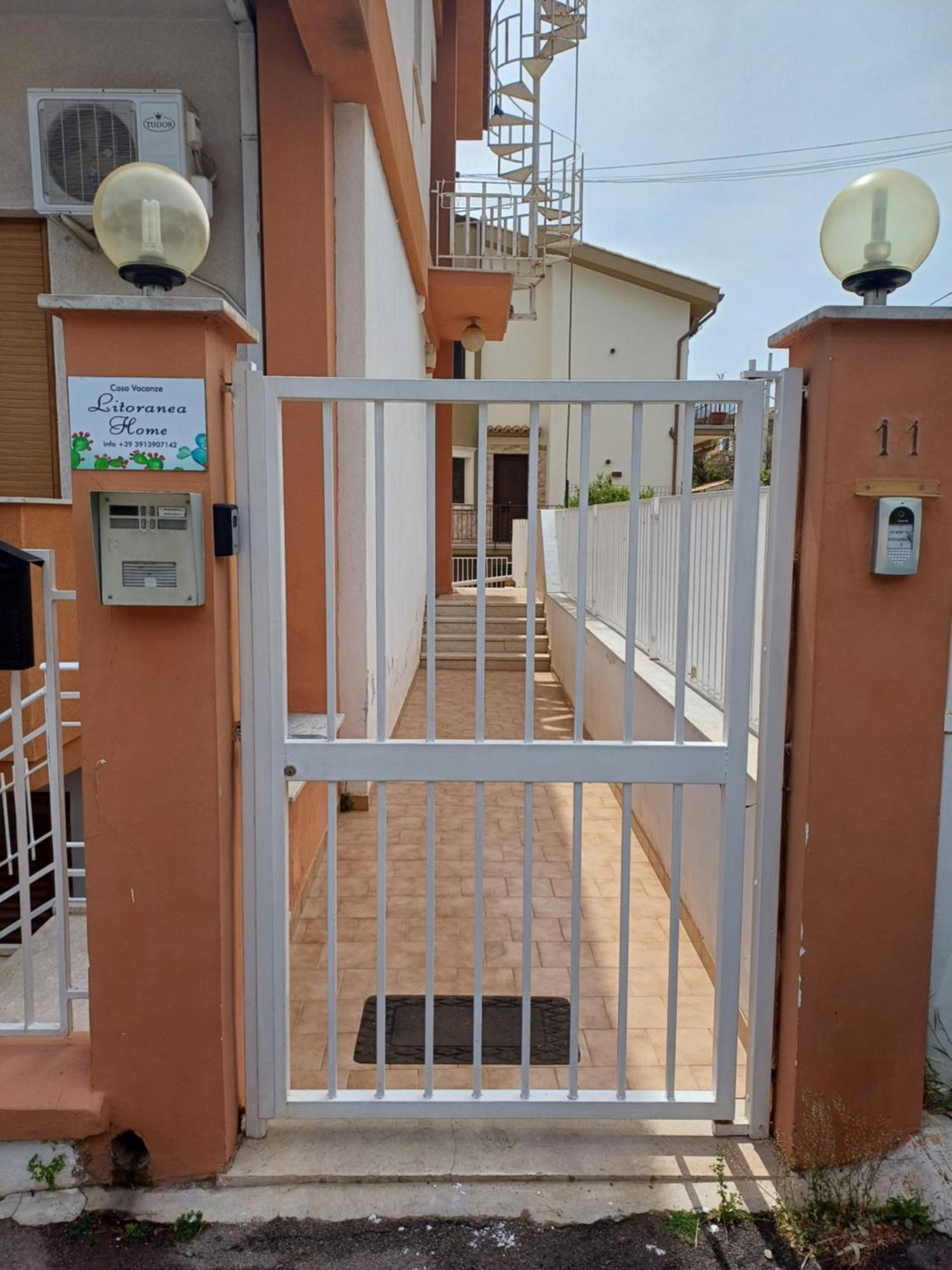 Litoranea Home Santa Flavia Exterior photo